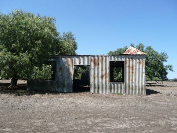 PREFABRICATED IRON COTTAGE SOHE 2008