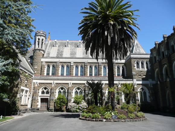 FORMER MARYS MOUNT CONVENT SOHE 2008