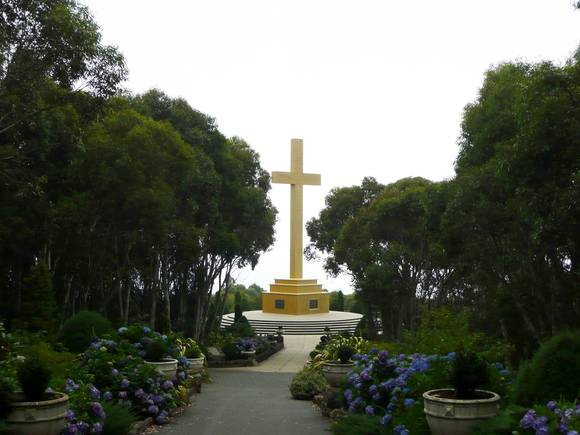 MACEDON CROSS SOHE 2008