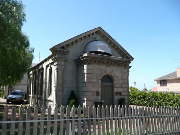 FORMER SYNAGOGUE SOHE 2008