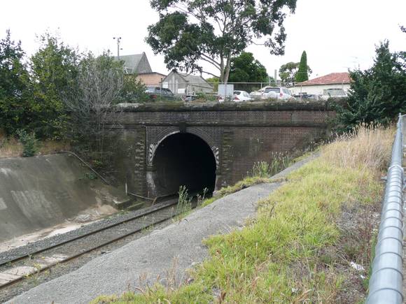RAILWAY TUNNEL SOHE 2008