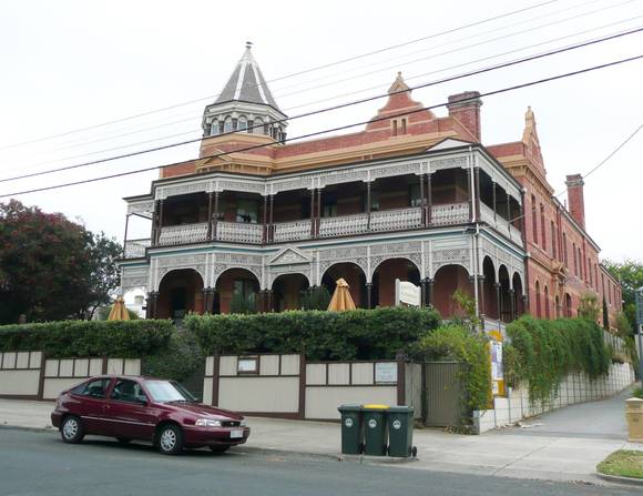 QUEENSCLIFF HOTEL SOHE 2008