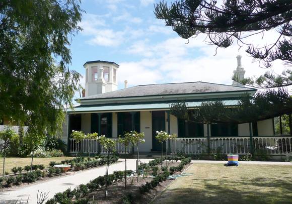 ROSEVILLE COTTAGE SOHE 2008