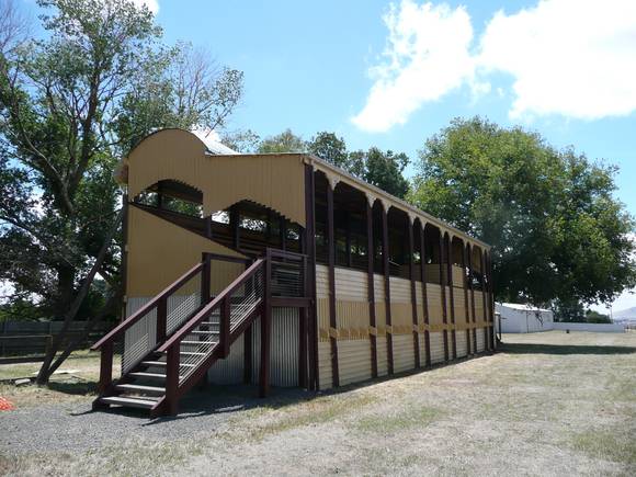 KINGSTON GRANDSTAND SOHE 2008