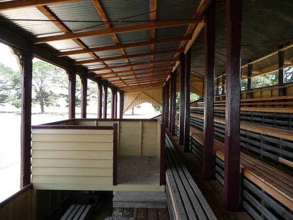 KINGSTON GRANDSTAND SOHE 2008