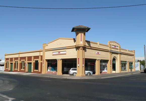 AJ THOMAS MOTOR GARAGE SOHE 2008