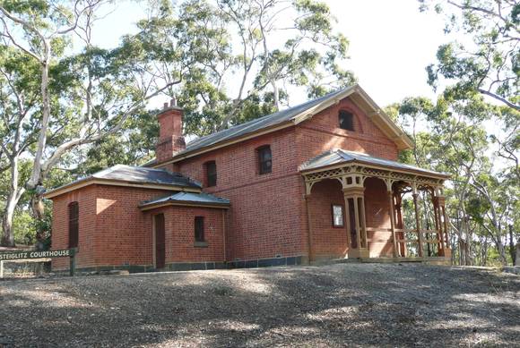 FORMER STEIGLITZ COURT HOUSE SOHE 2008