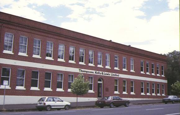 1 thompsons kelly & lewis engineering works parker street castlemaine side view jan1998