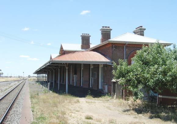 SERVICETON RAILWAY STATION SOHE 2008