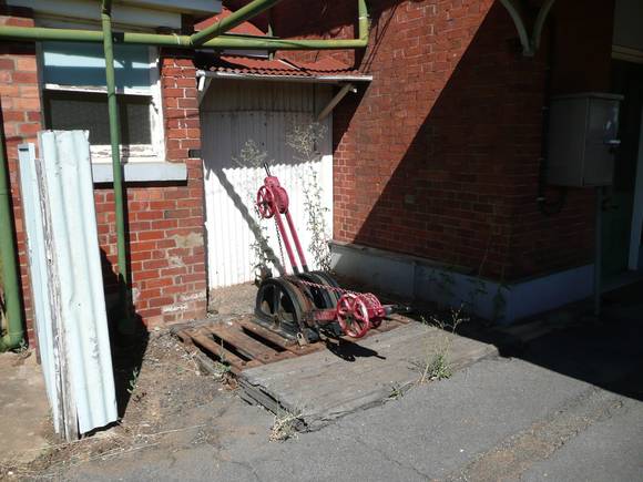 DUNOLLY RAILWAY STATION SOHE 2008