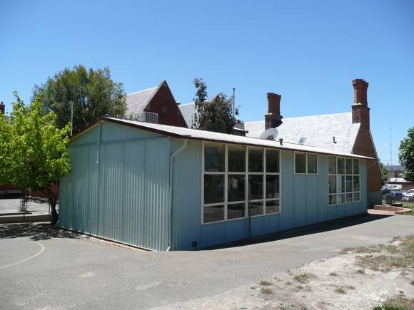 PRIMARY SCHOOL NO.33 SOHE 2008