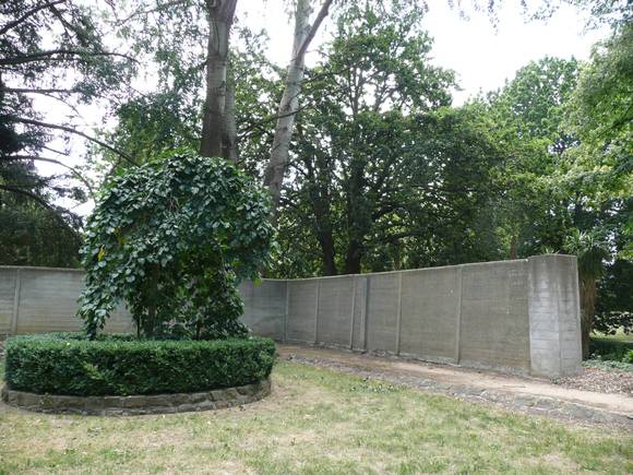 BUNINYONG BOTANIC GARDENS SOHE 2008