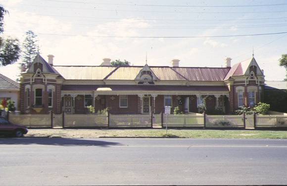 1 park terrace bernard street bendigo front elevation nov1997