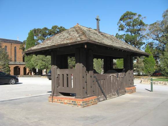 H0124 St Andrews Brighton lych gate  May 2009