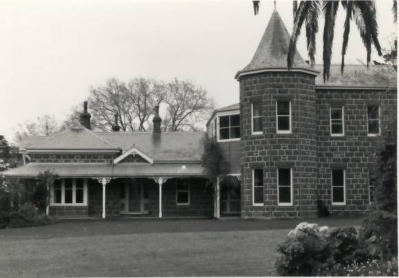 B2904 Mooleric Homestead