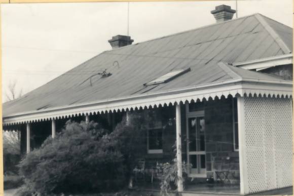B2026 Campaspe Villa 