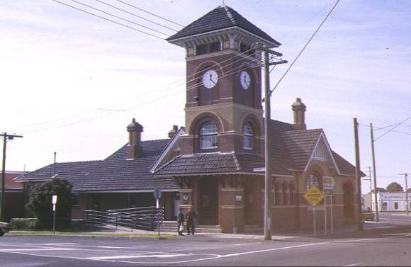 1 terang post office terang front view aug1998