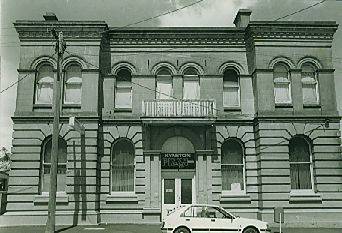 B0912 Former Colonial Bank 