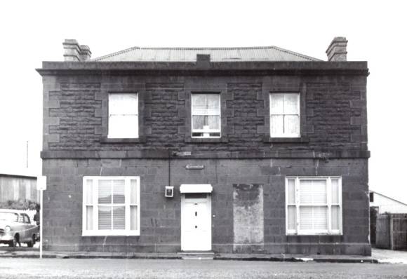 B1269 Former Mountain View 30 Welsh St Kyneton