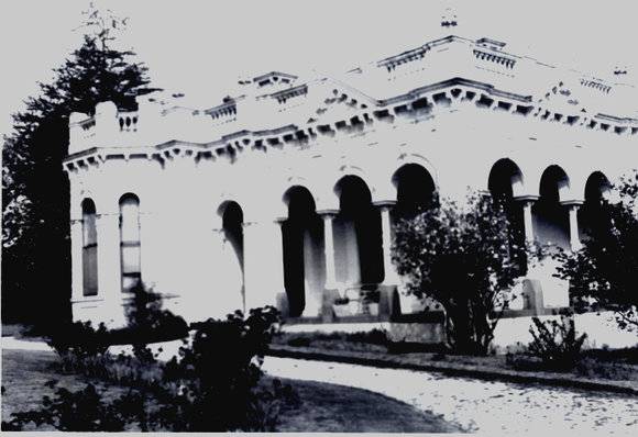 B0966 House
