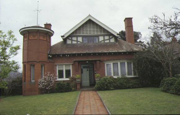 1 anselm glenferrie road caulfield front view sep1998