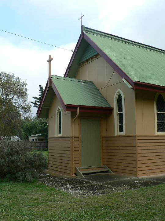 Sacred Heart Catholic Church, 70 High Street, Inverleigh