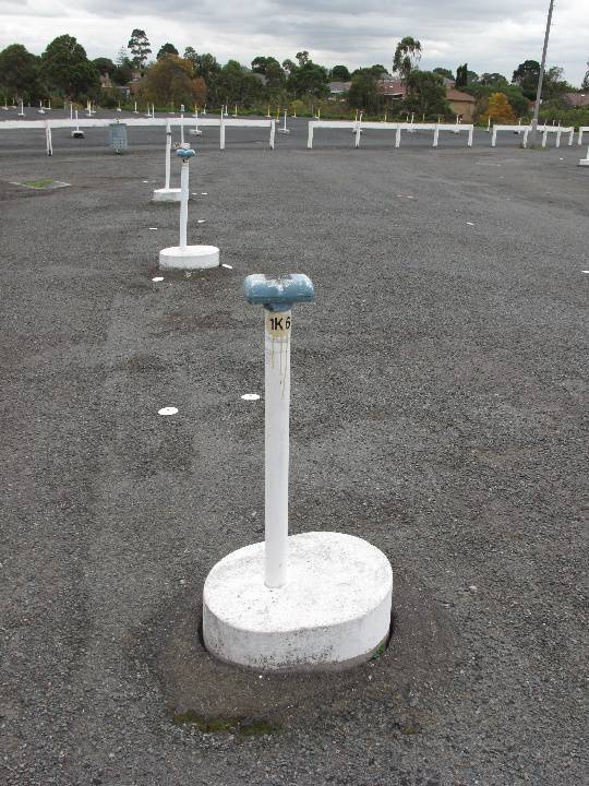 Coburg Drive In_8 May 2009_mz_Speaker Stands