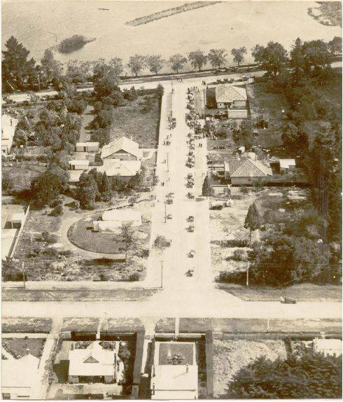 Figure 2.17: An aerial view of Colpin Ave and the Ideal Homes ? taken from a plane ?hired? for the purpose on 25/11/1933 and carrying ?the sponsor?, Edgar Bartrop, and a photographer, as passengers!? - 
Ballarat Heritage Precincts Study, 2006