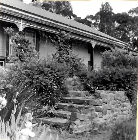 B1888 Varna Homestead 101 - 103 Smith Lorne