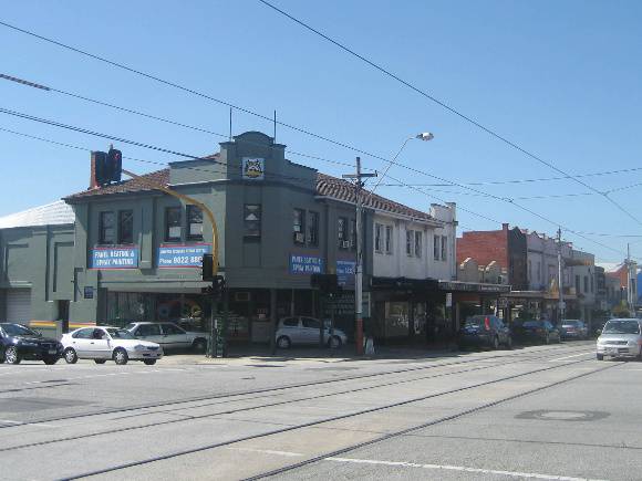 Malvern Road looking east from Tooronga Road