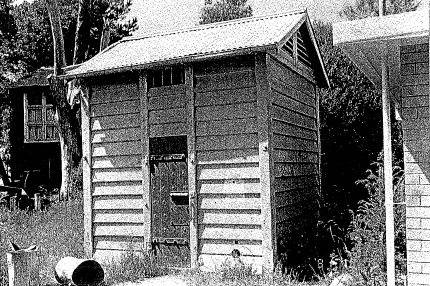 Portable timber lock-up. Main rd Eltham - Shire of Eltham Heritage Study, 1992
