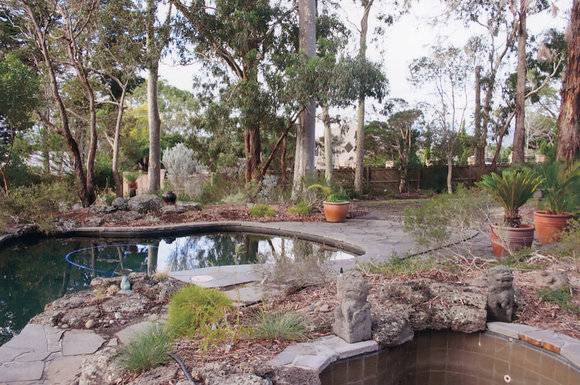B5647 Kennedy House 13 Fairview Ave Glen Waverley
