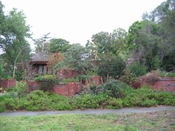 4 Glenard Drive