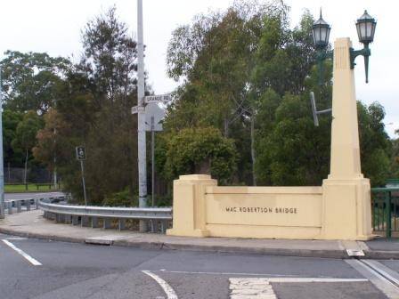 MacRobertson Bridge