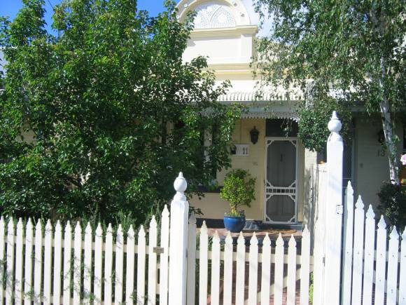 11 Garnet Street