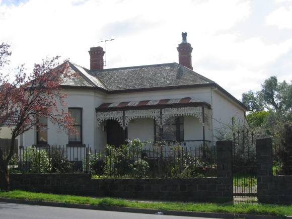82 Bruce Street