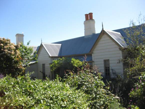 Pilots' Row, 60- 62 & 66-68 Gellibrand Street
