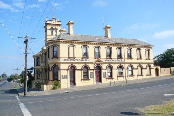 Royal Hotel, 34-38 King Street, Queenscliff