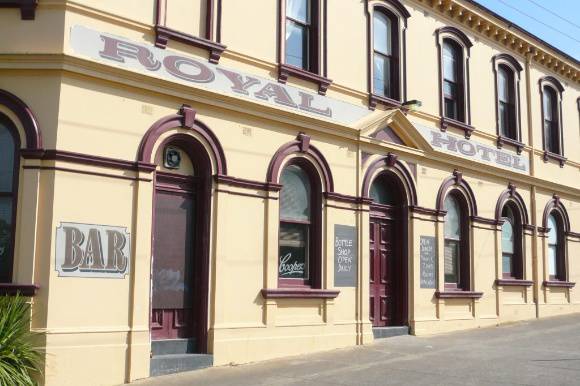 Royal Hotel, 34-38 King Street, Queenscliff