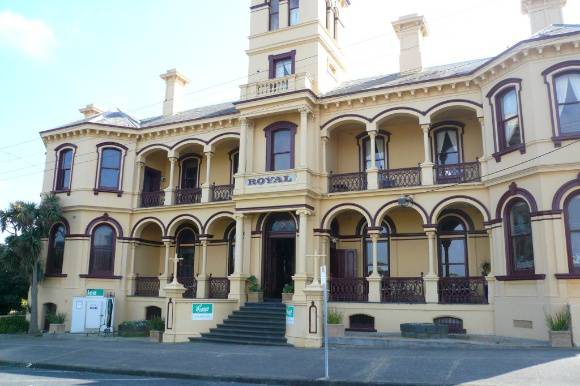 Royal Hotel, 34-38 King Street, Queenscliff