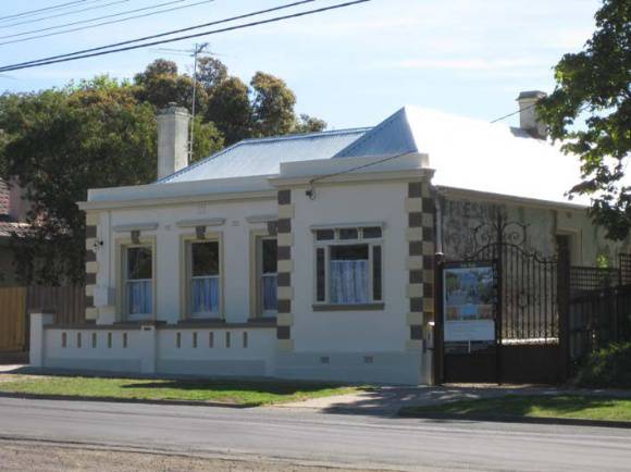 Caribou Cottage, 22 Gellibrand Street