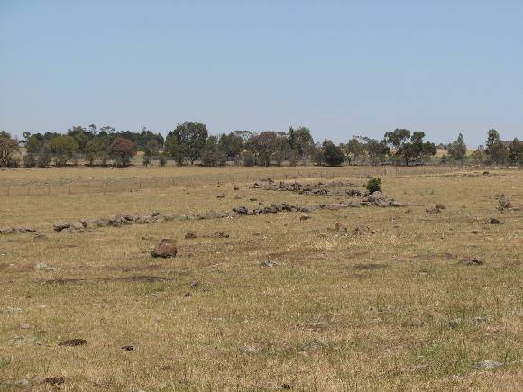 Clonad_Epping_sheepyard remnants_KJ_Nov 09