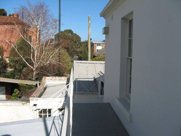 Berkeley Hall_St Kilda_Morwood & Rogers tiles on stable roof_KJ_Dec 09