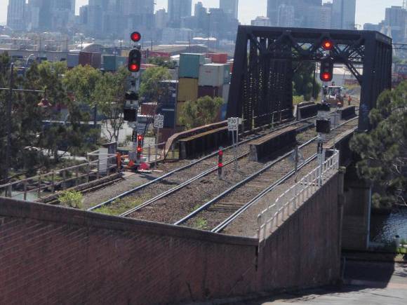 HO107(1) - Rail Bridge over Maribyrnong River & Tunnel, Bunbury Street, Footscray.JPG