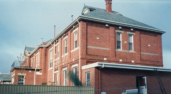 B5027 Administration Building 