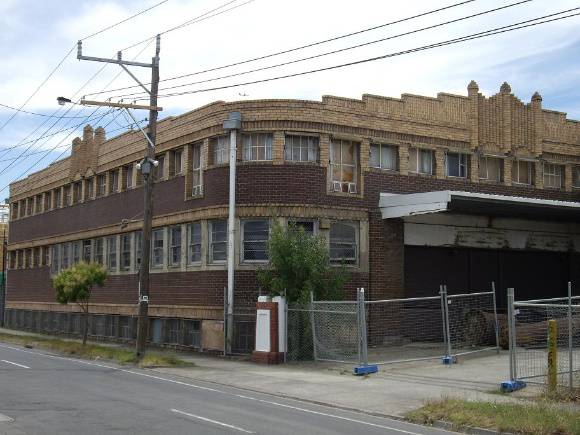 HO114 (1) - Olympic Tyre & Rubber, 56-84 Cross Street, West Footscray.JPG