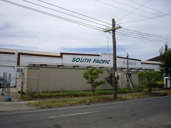 HO114 (2) - Olympic Tyre & Rubber, 56-84 Cross Street, West Footscray.JPG