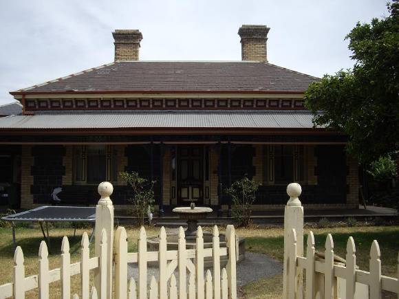 HO56 - House, 15 Newwell Street, Footscray.JPG