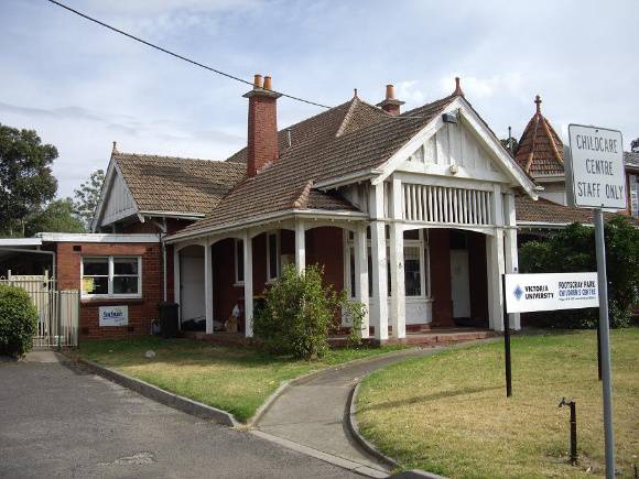 HO188 (1) - Robertson House, 8 Geelong Road, Footscray.JPG