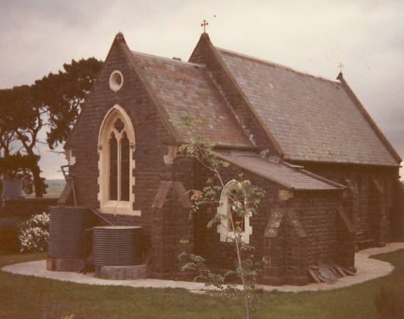 B3008 Catholic Church 